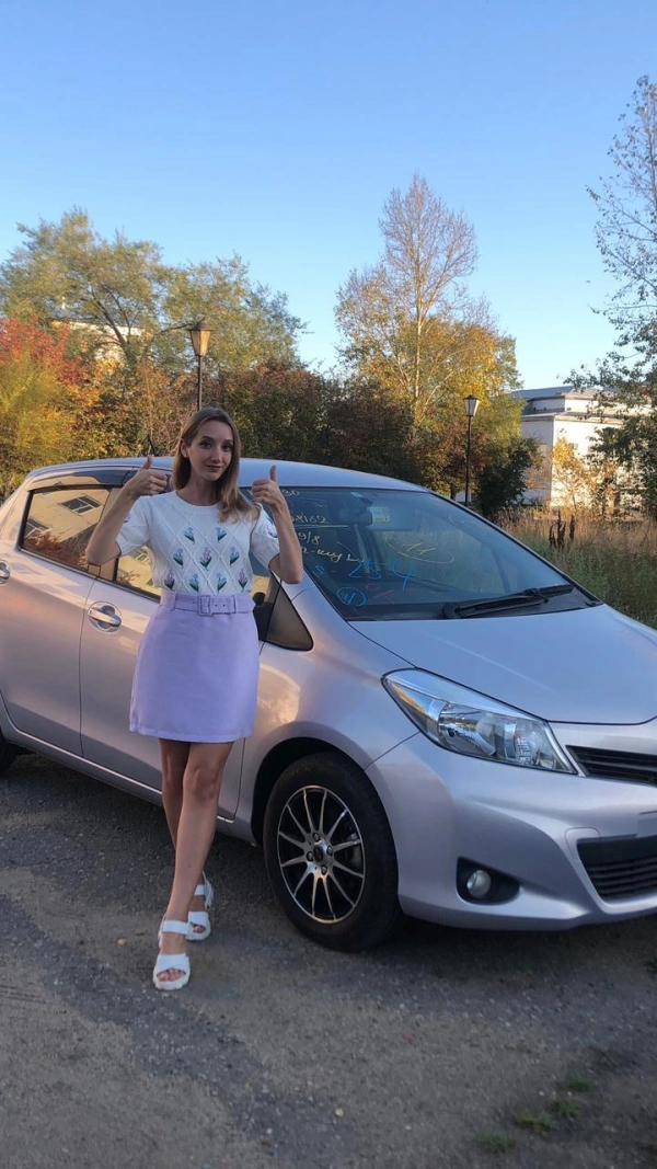 TOYOTA VITZ , 2014 год